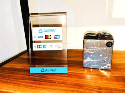 Airペイの店頭用ステッカー